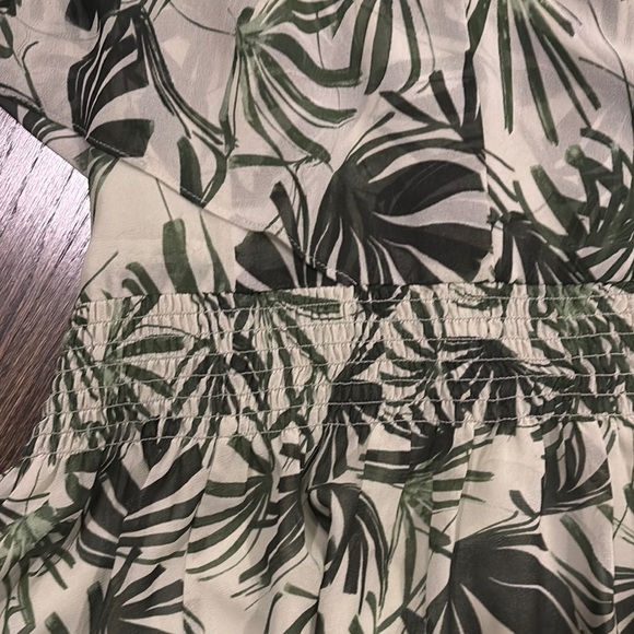 Green Leaf Print Dress by HALSTON ( size 4) - Picture 3 of 6